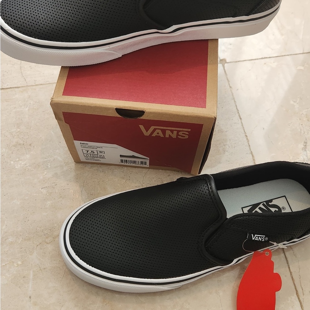 Vans Women's Black Slip-On Shoes / Size 7.5